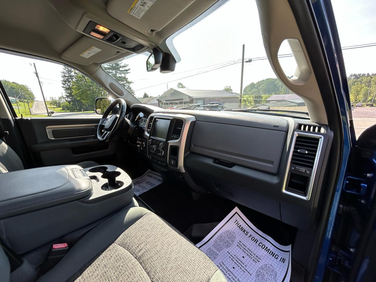 RAM 2500 4WD Crew Cab 149" Lone Star 2015