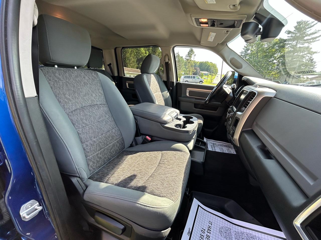 RAM 2500 4WD Crew Cab 149" Lone Star 2015