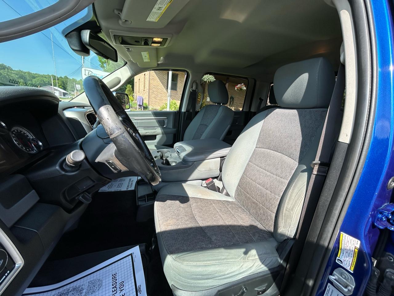 RAM 2500 4WD Crew Cab 149" Lone Star 2015
