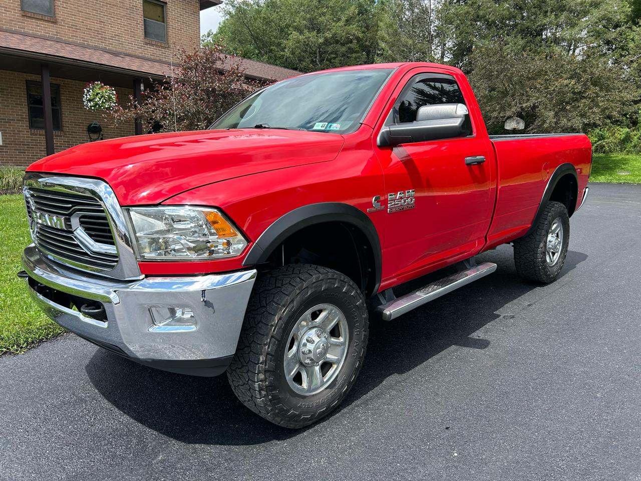 RAM 2500 4WD Reg Cab 140.5" Tradesman 2016