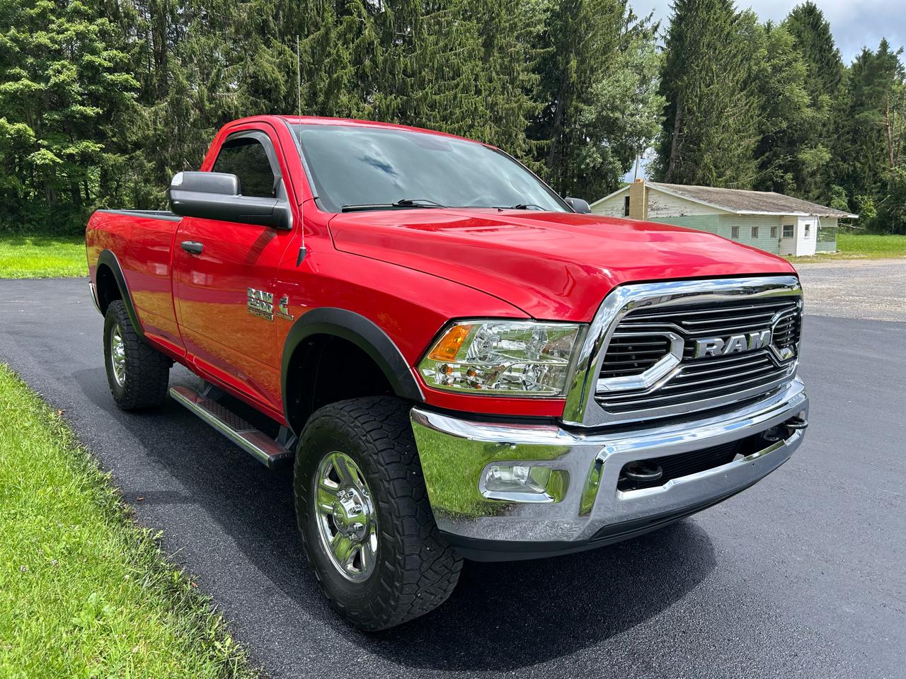 RAM 2500 4WD Reg Cab 140.5" Tradesman 2016