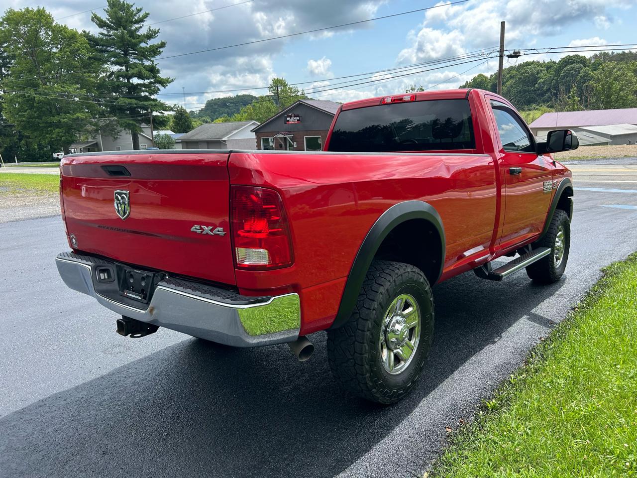 RAM 2500 4WD Reg Cab 140.5" Tradesman 2016