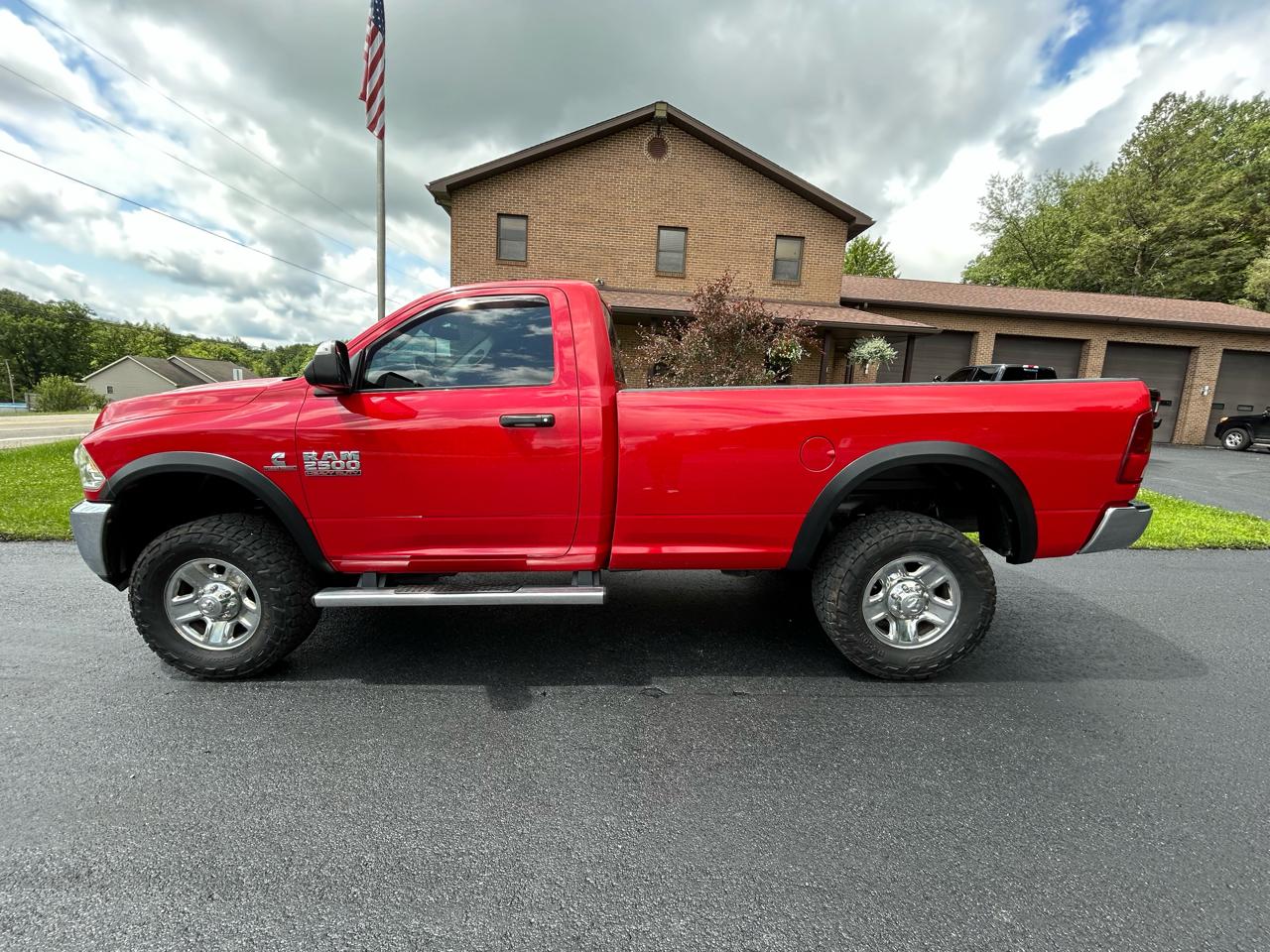RAM 2500 4WD Reg Cab 140.5" Tradesman 2016
