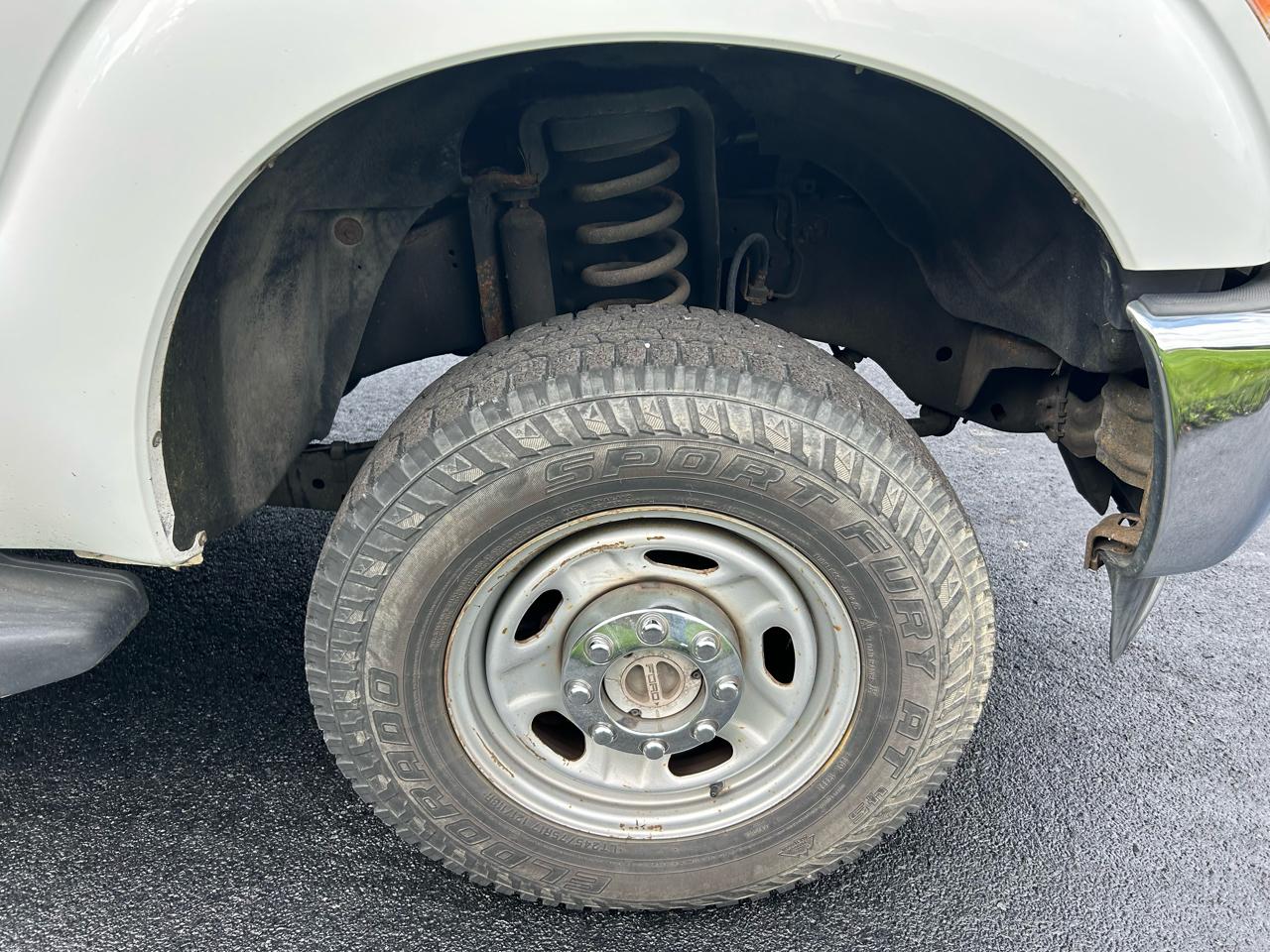 Ford Super Duty F-250 SRW 4WD Reg Cab 137" XLT 2014