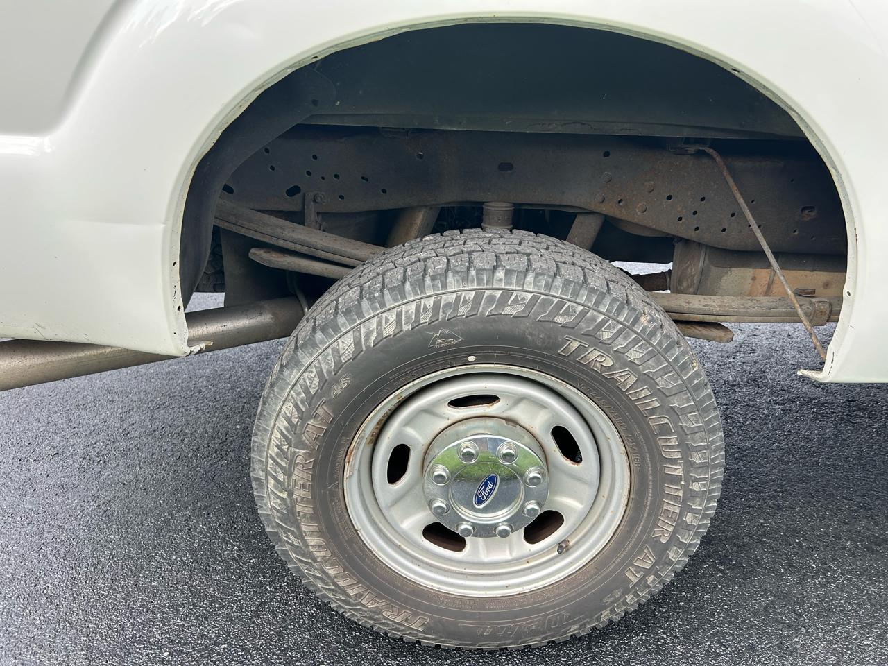 Ford Super Duty F-250 SRW 4WD Reg Cab 137" XLT 2014