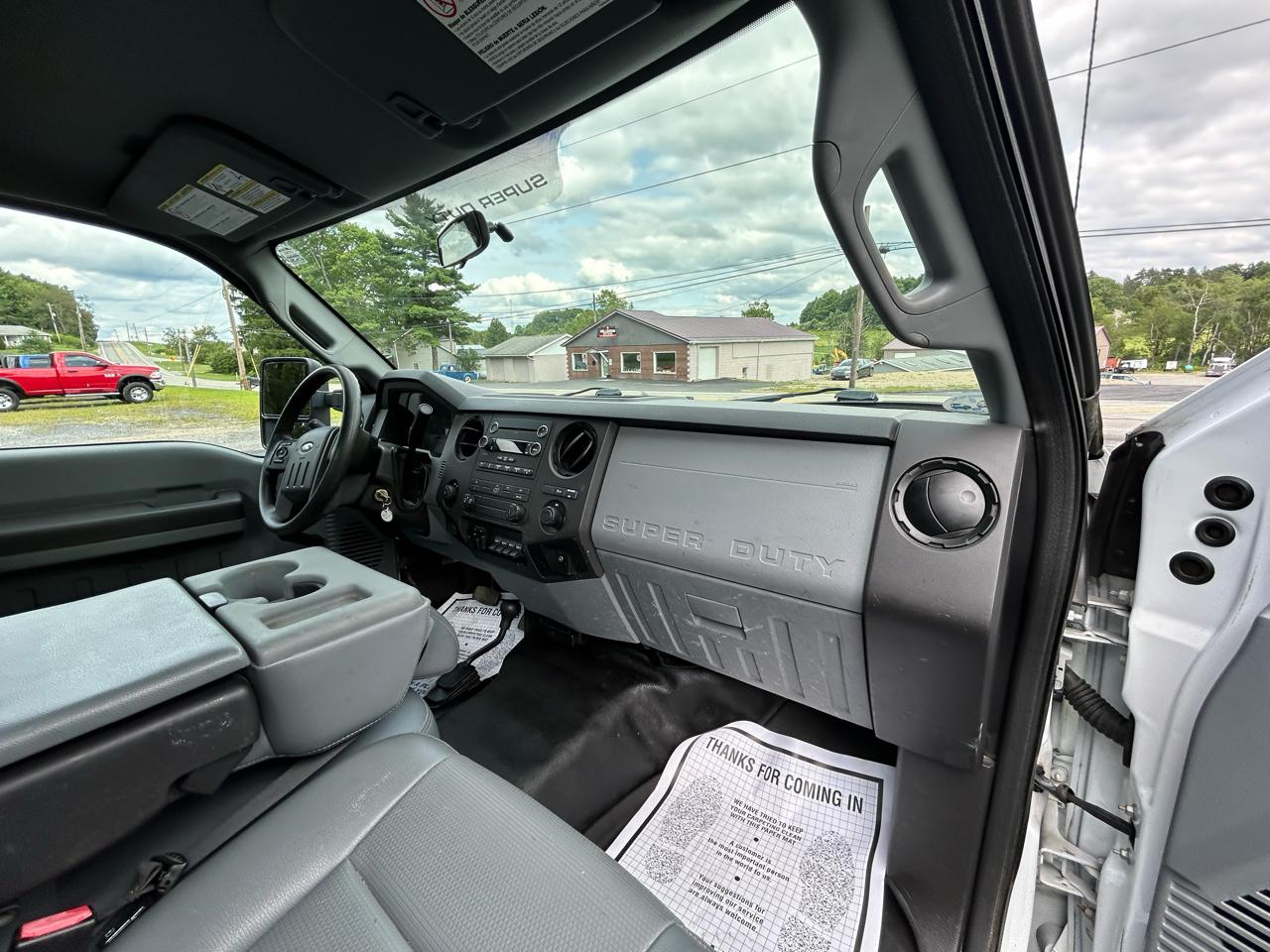 Ford Super Duty F-250 SRW 4WD Reg Cab 137" XLT 2014