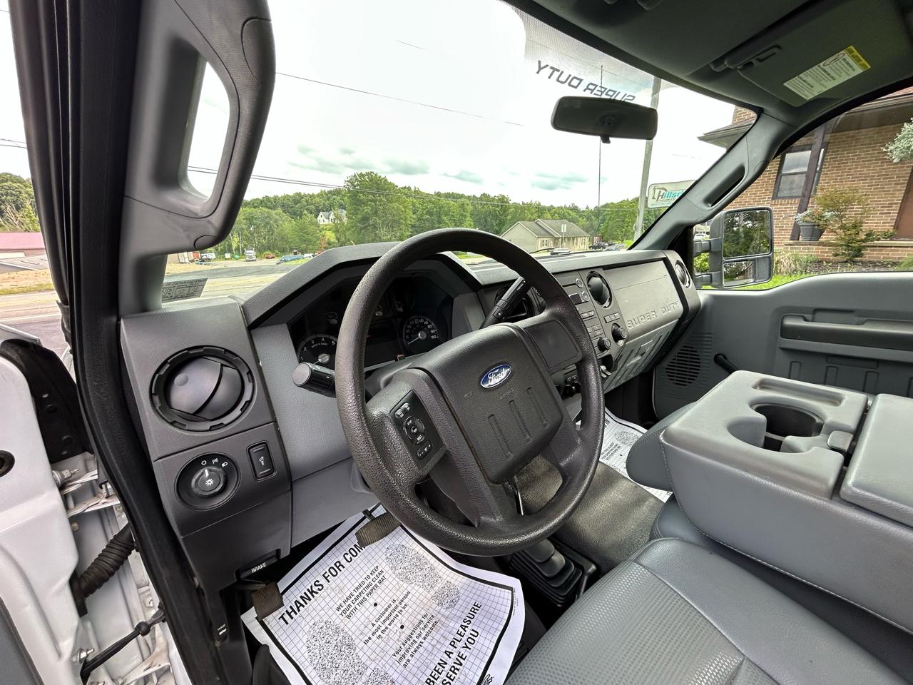 Ford Super Duty F-250 SRW 4WD Reg Cab 137" XLT 2014