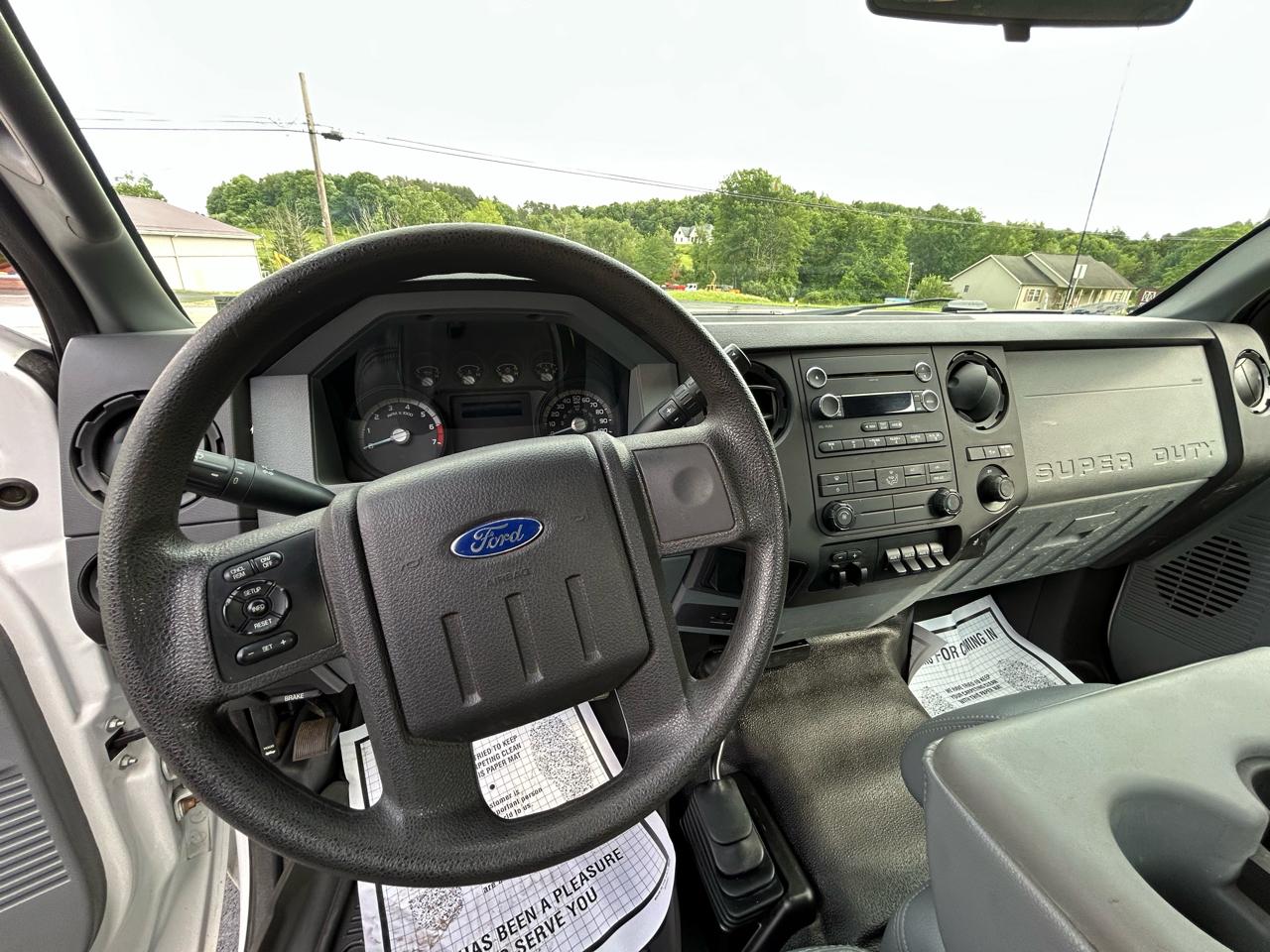 Ford Super Duty F-250 SRW 4WD Reg Cab 137" XLT 2014