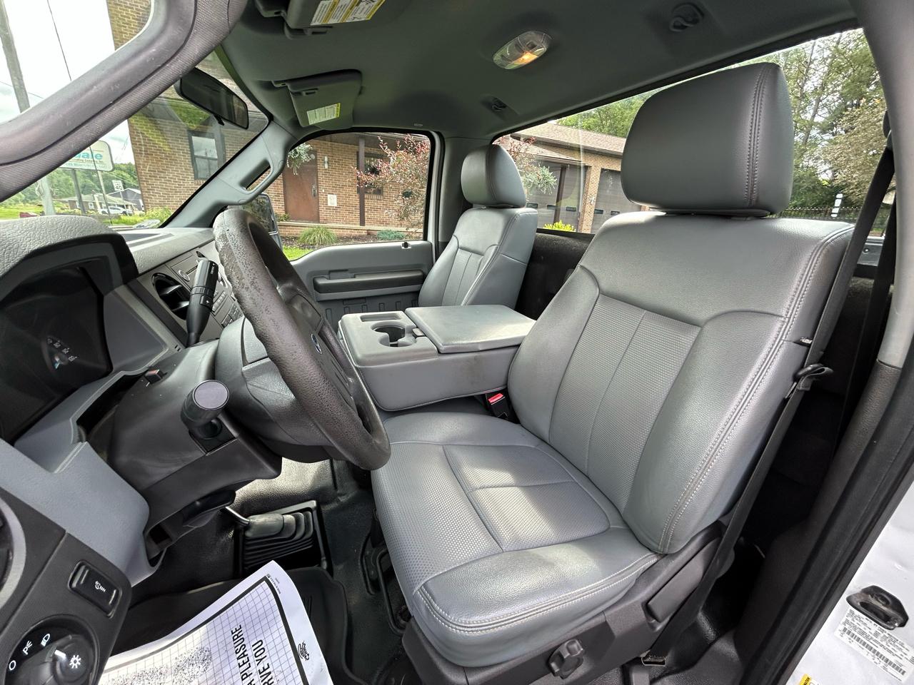 Ford Super Duty F-250 SRW 4WD Reg Cab 137" XLT 2014