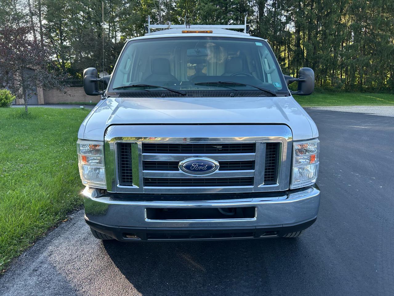 Ford E-Series Cutaway E-350 SRW 138" WB 2018