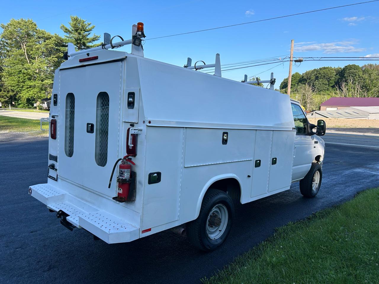 Ford E-Series Cutaway E-350 SRW 138" WB 2018