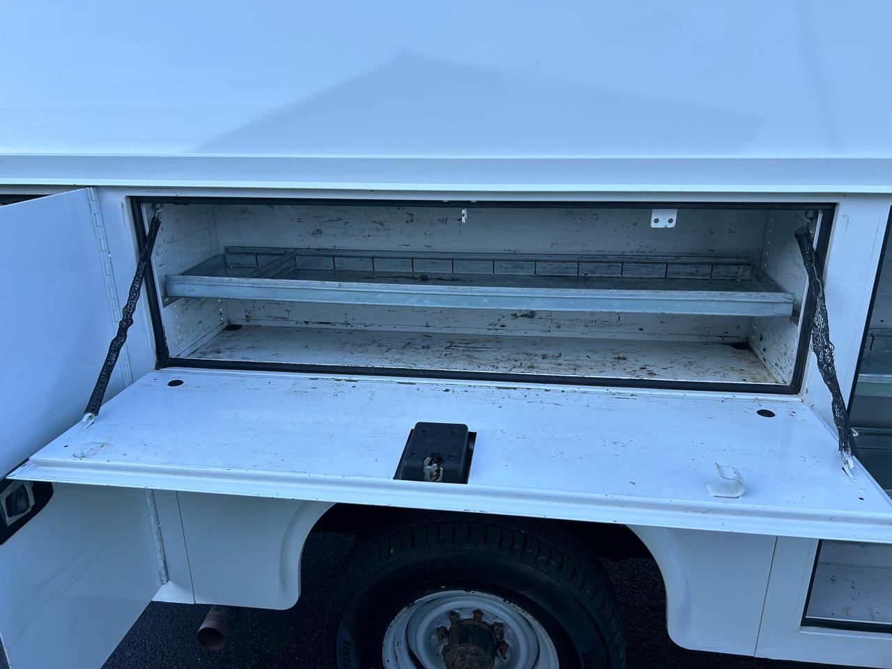 Ford E-Series Cutaway E-350 SRW 138" WB 2018