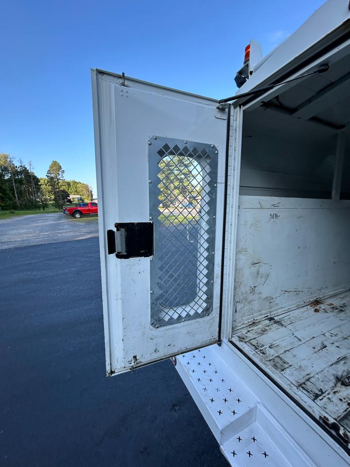 Ford E-Series Cutaway E-350 SRW 138" WB 2018