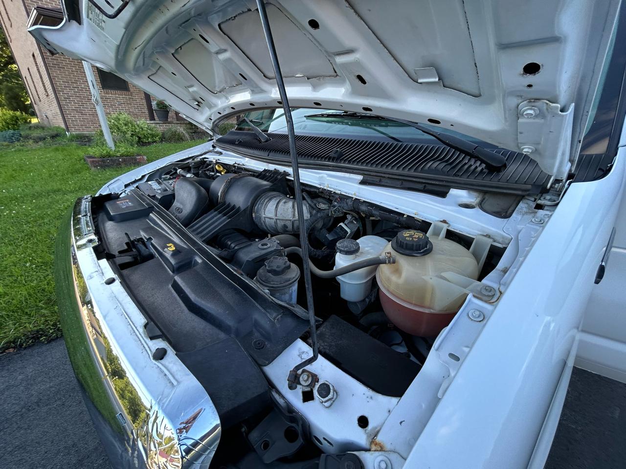 Ford E-Series Cutaway E-350 SRW 138" WB 2018