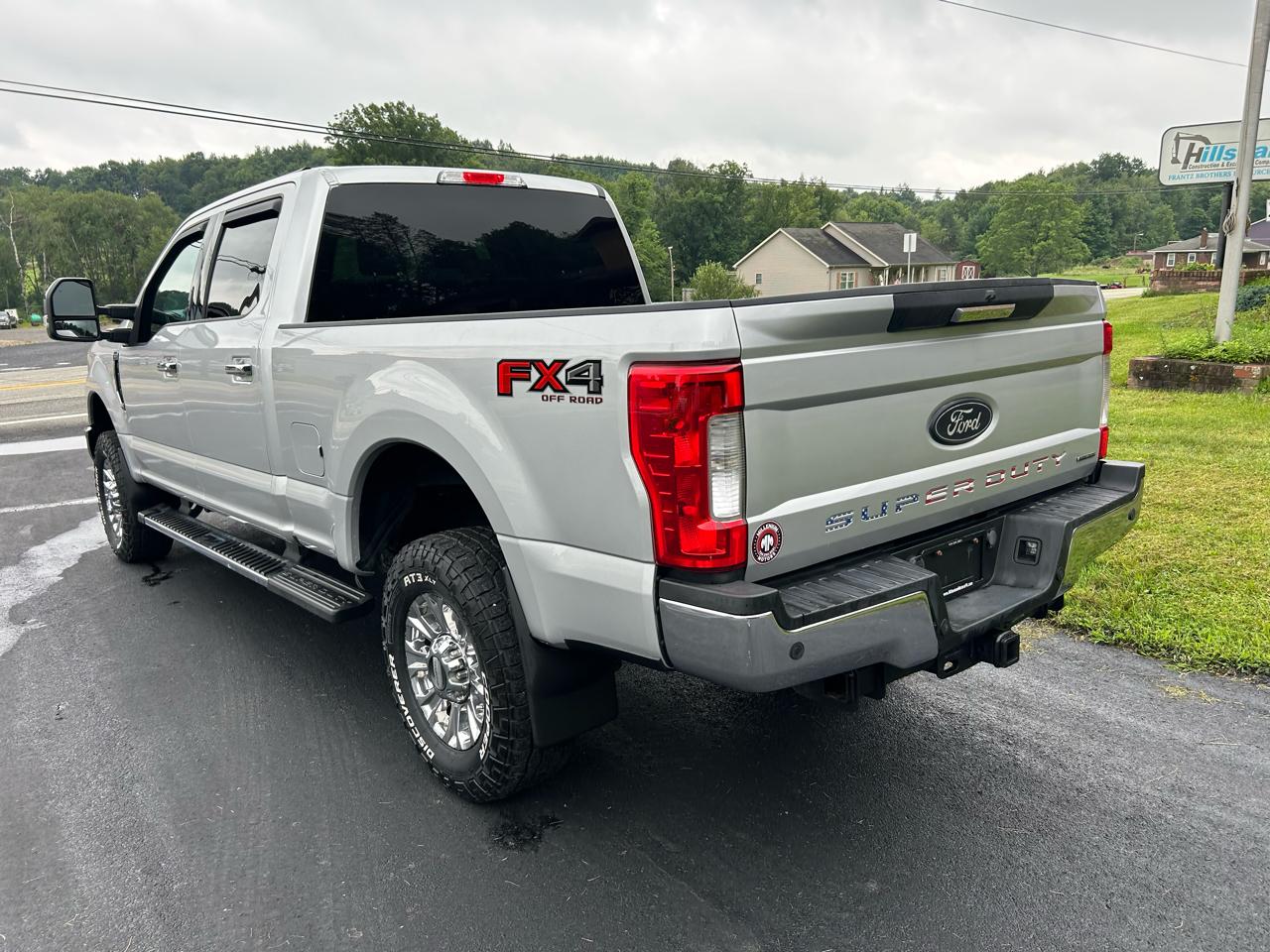 Ford Super Duty F-250 SRW 4WD Crew Cab 156" XLT 2017