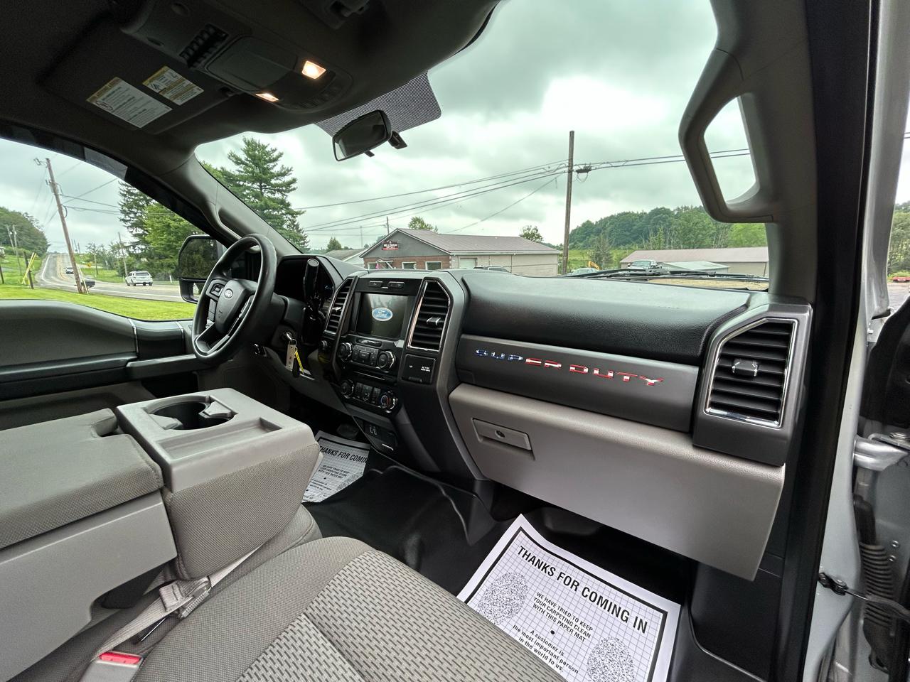 Ford Super Duty F-250 SRW 4WD Crew Cab 156" XLT 2017