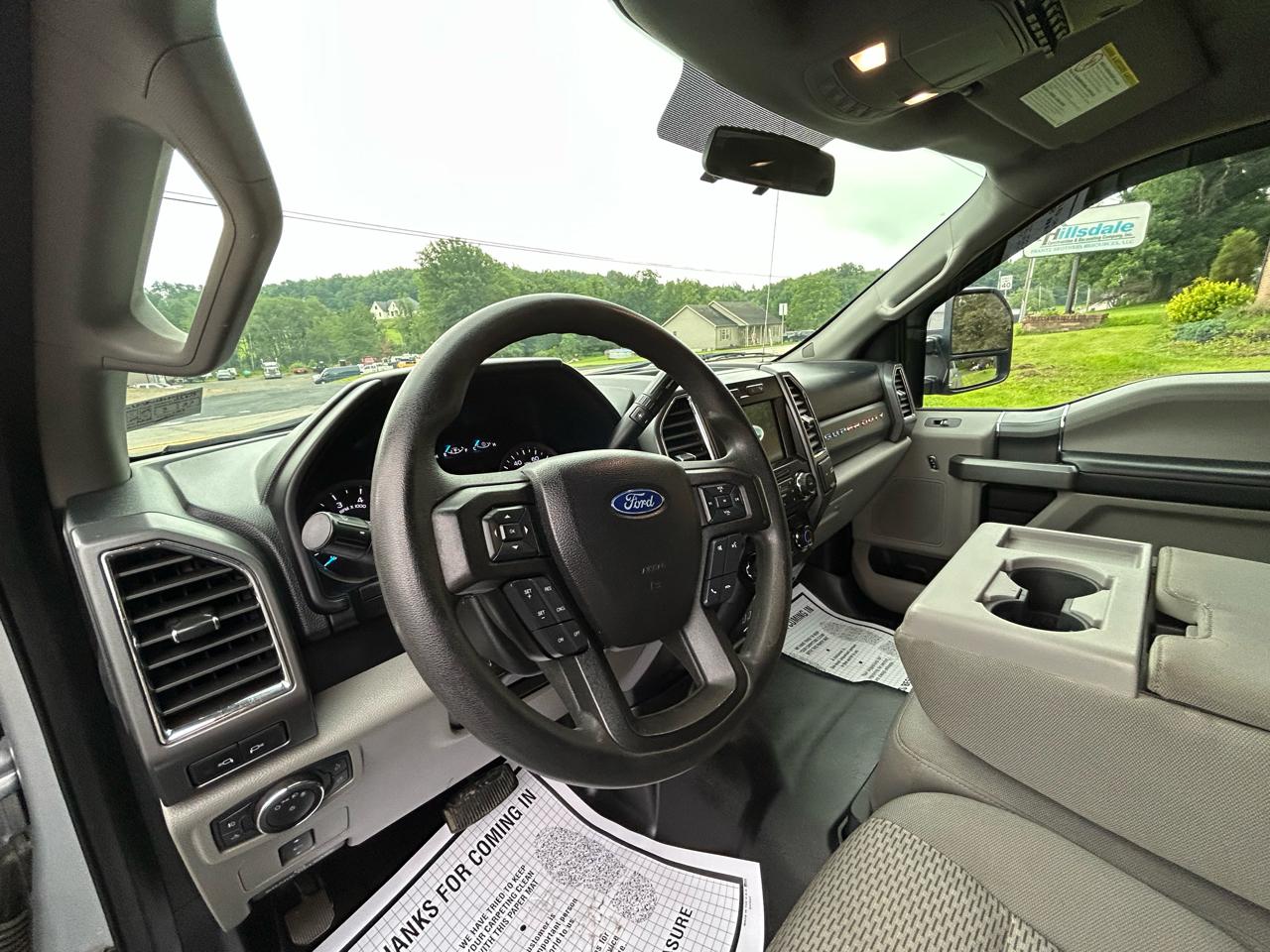 Ford Super Duty F-250 SRW 4WD Crew Cab 156" XLT 2017