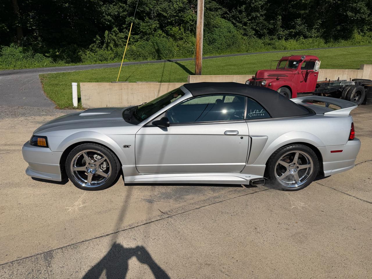 Ford Mustang 2dr Convertible GT 2000