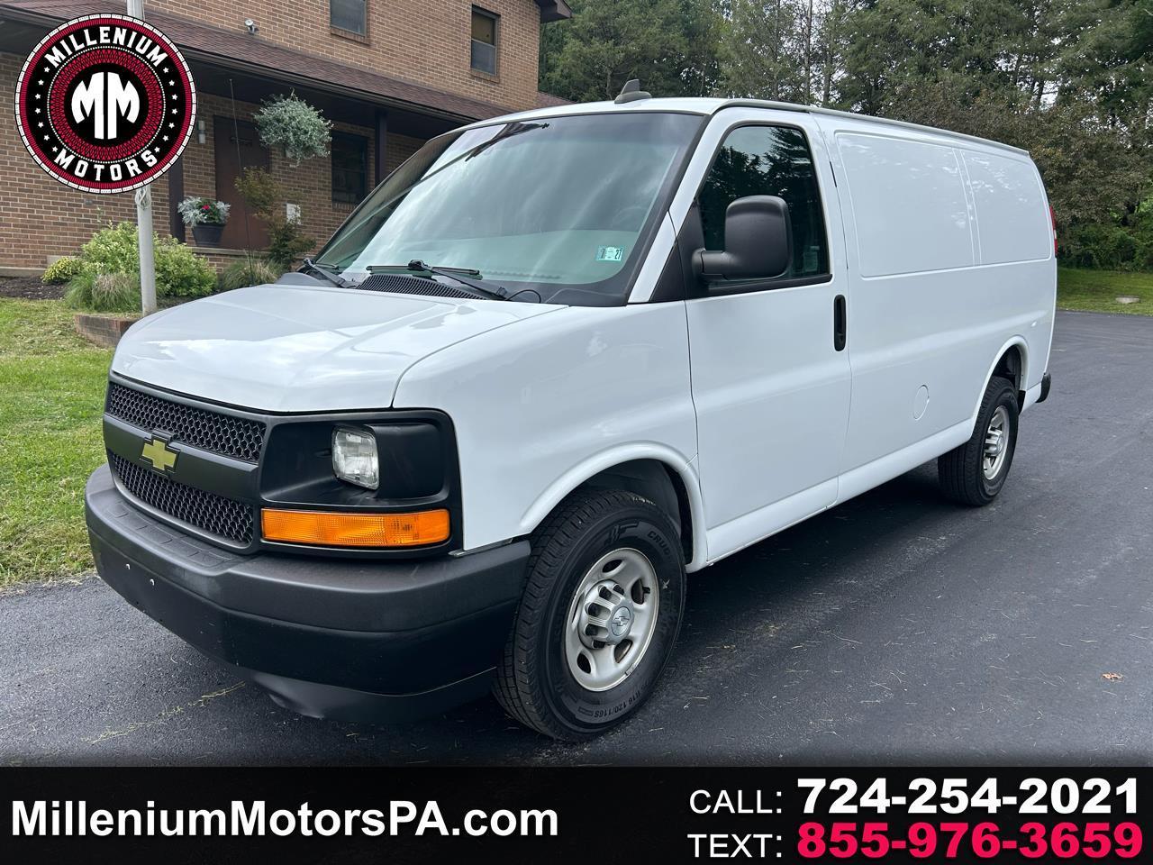 Chevrolet Express Cargo Van RWD 3500 135" 2017