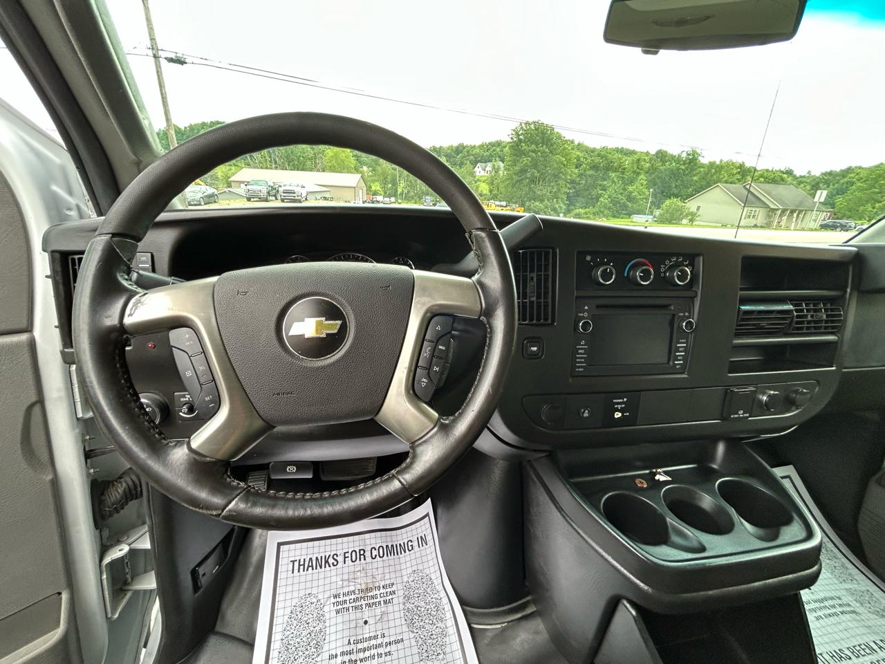 Chevrolet Express Cargo Van RWD 3500 135" 2017