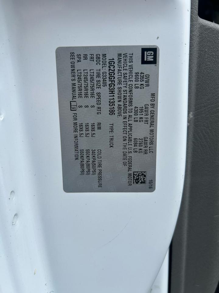 Chevrolet Express Cargo Van RWD 3500 135" 2017