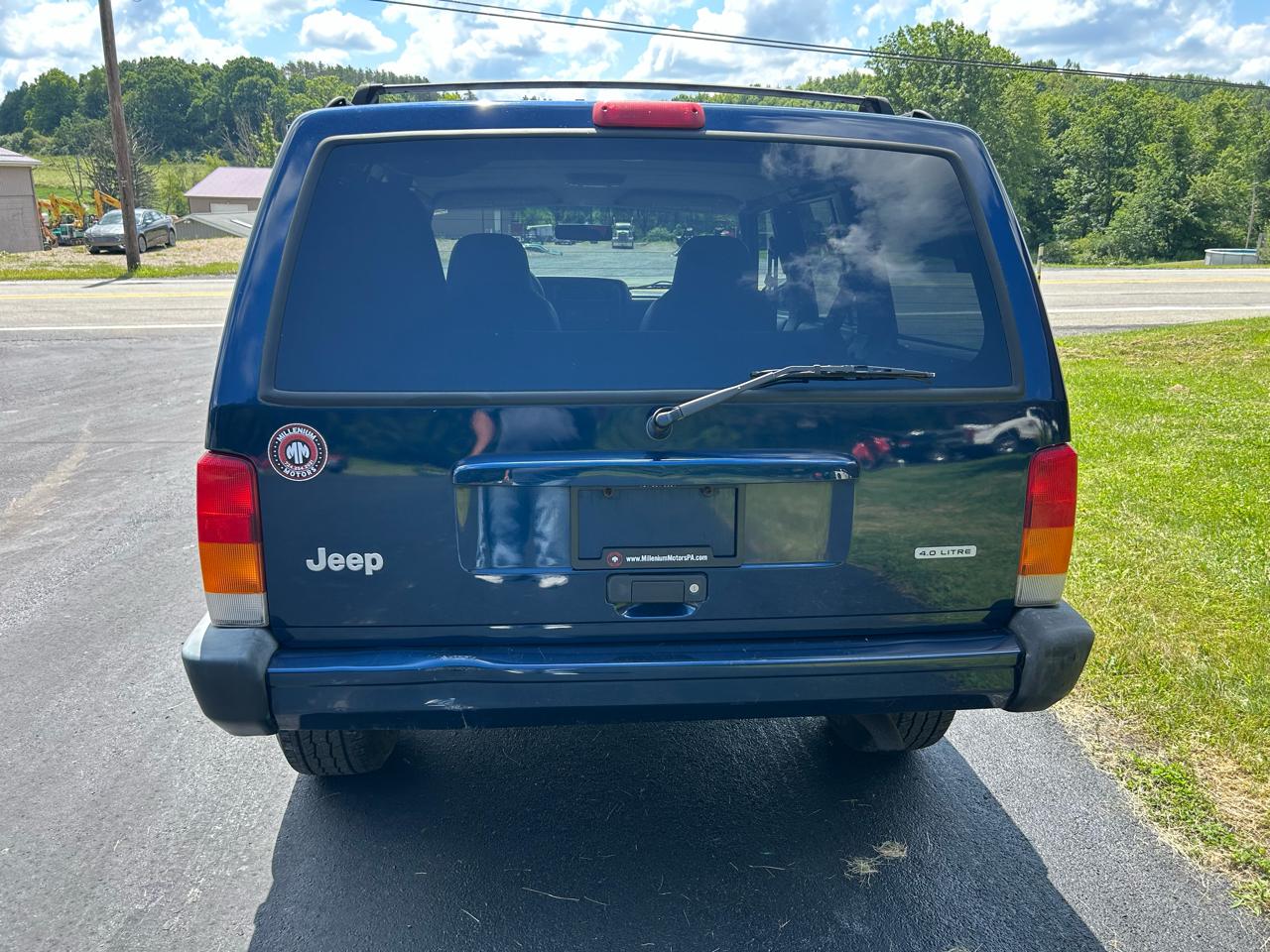 Jeep Cherokee 4dr Police 4WD 2000