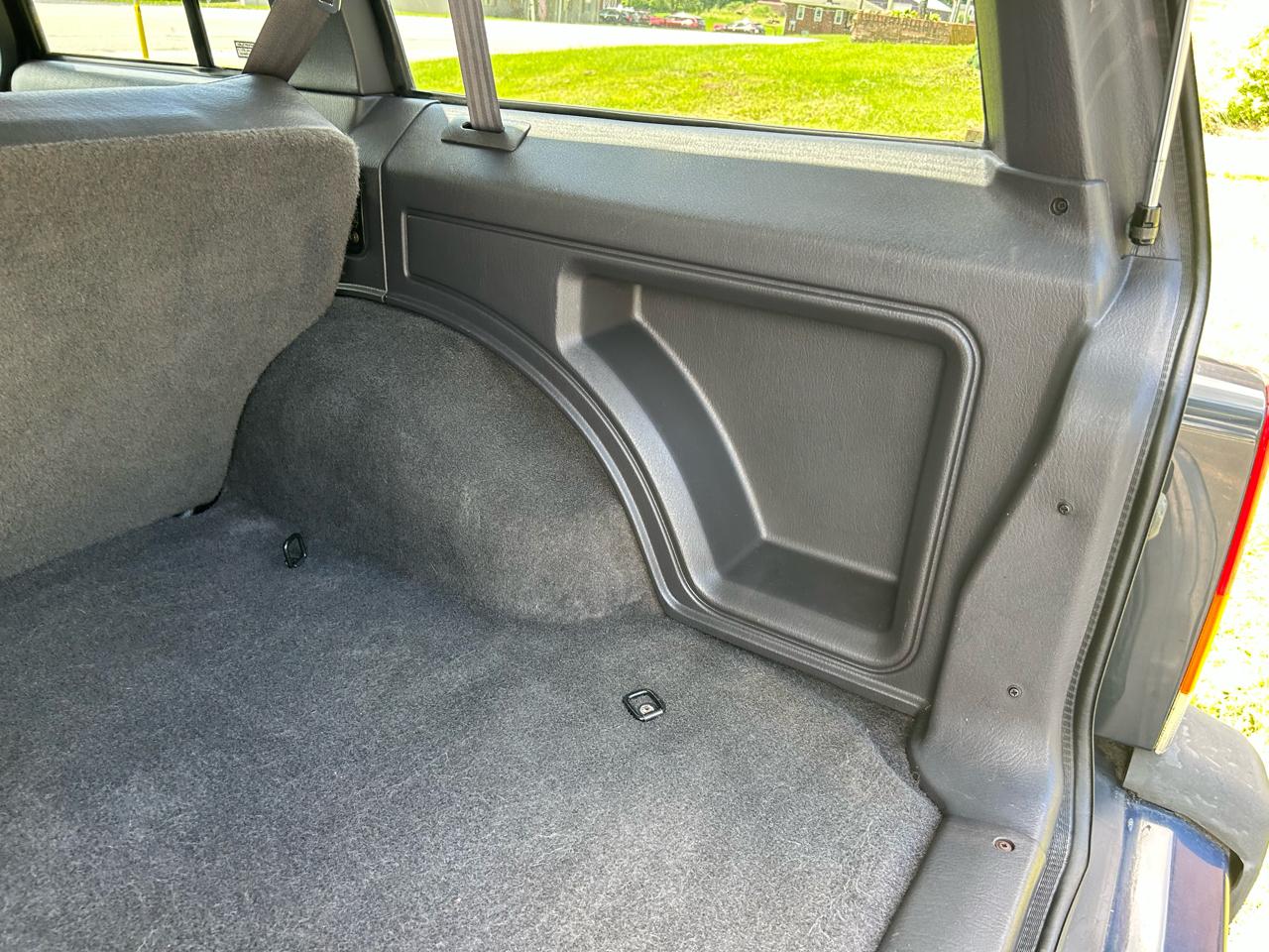 Jeep Cherokee 4dr Police 4WD 2000