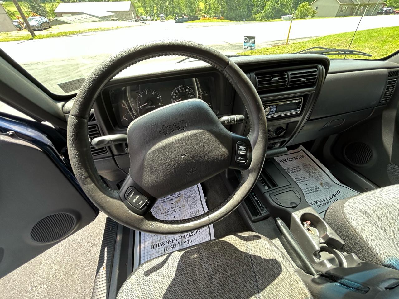 Jeep Cherokee 4dr Police 4WD 2000