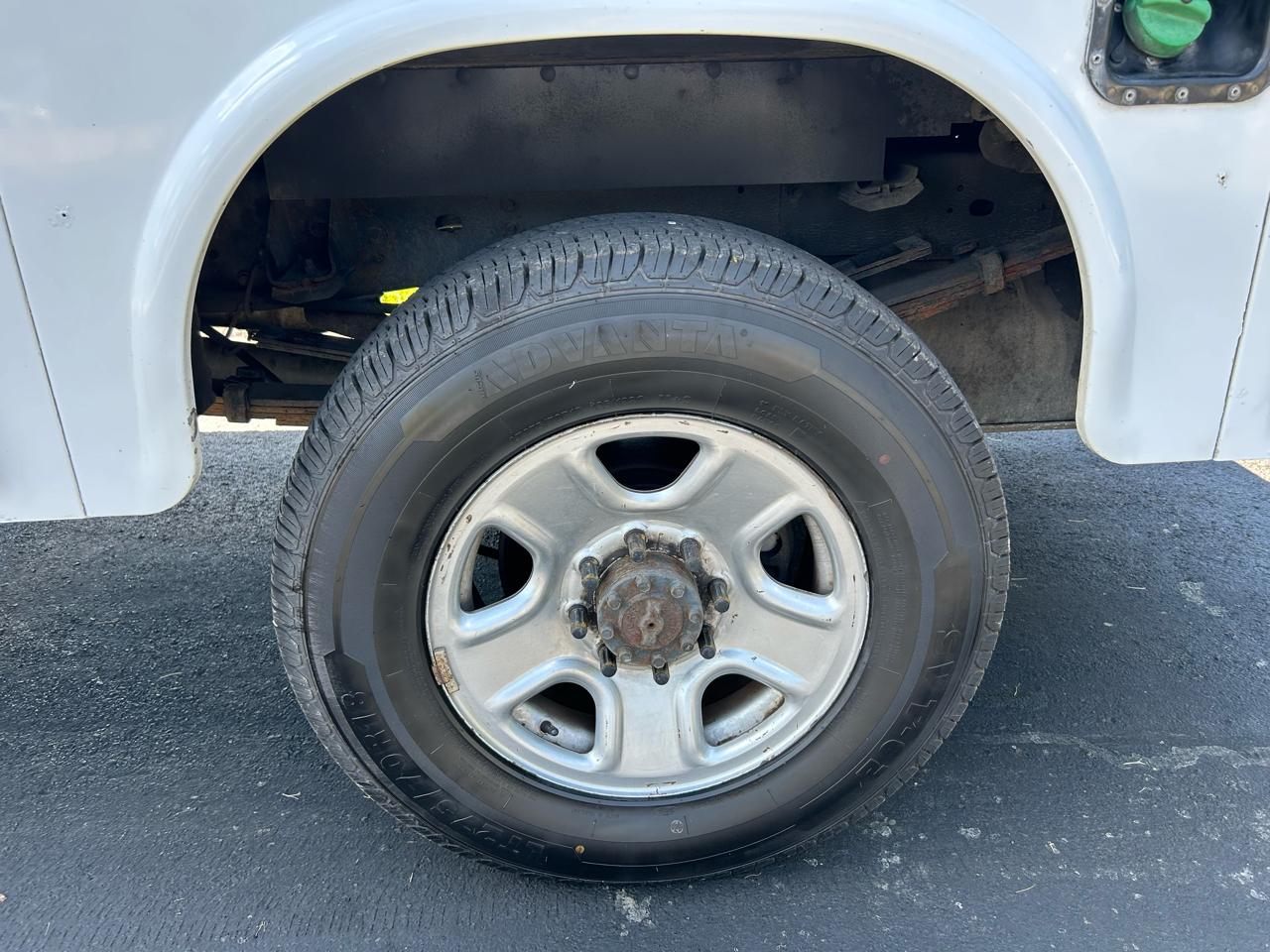RAM 3500 4WD Reg Cab 143" WB 60" CA Tradesman 2014