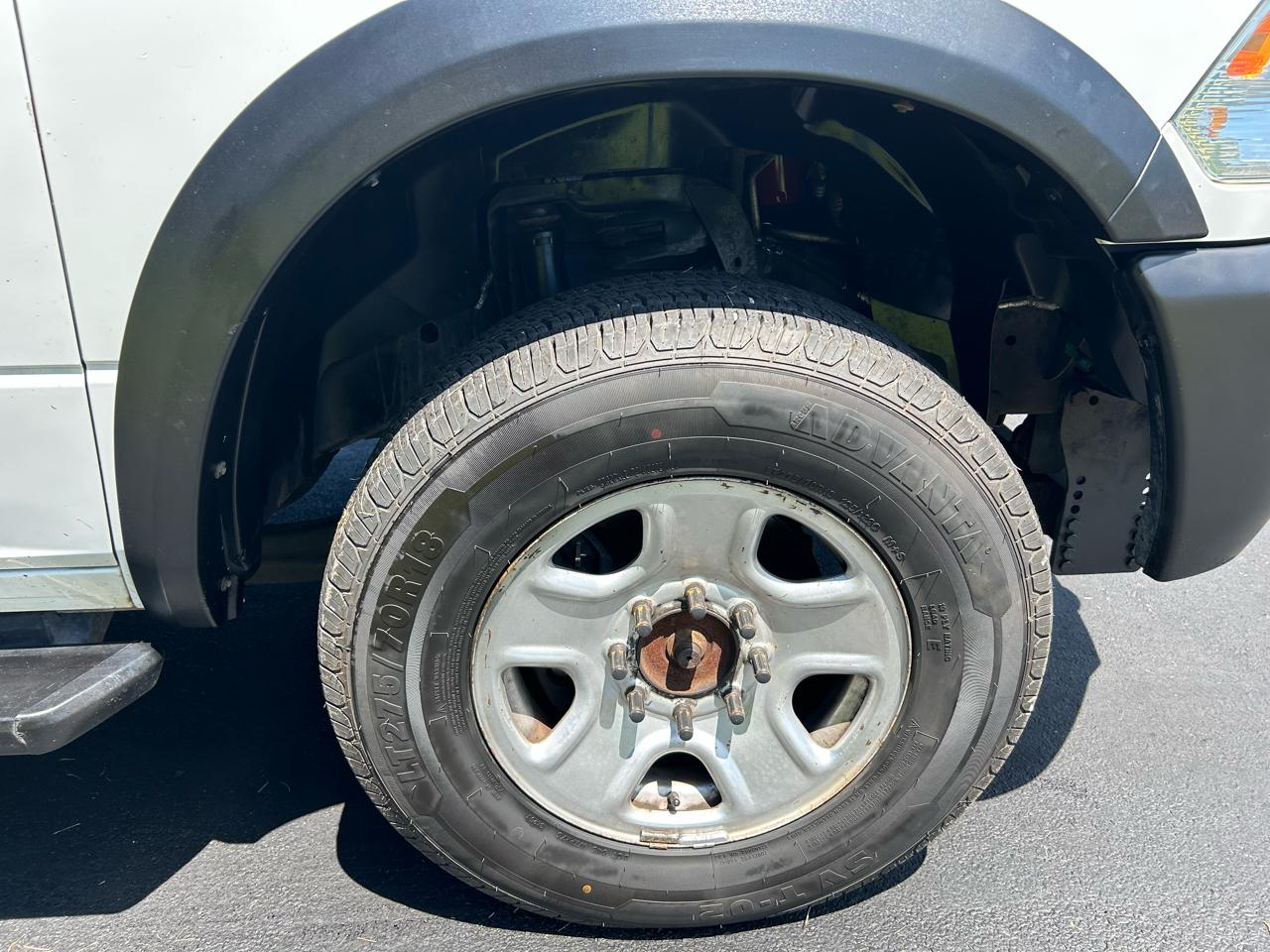 RAM 3500 4WD Reg Cab 143" WB 60" CA Tradesman 2014