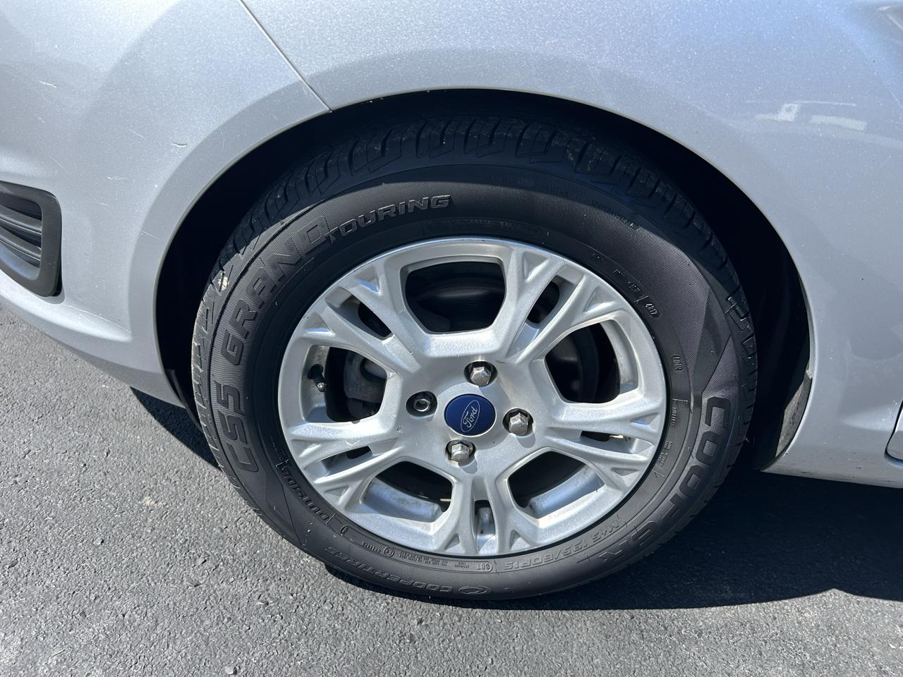 Ford Fiesta 4dr Sdn SE 2016