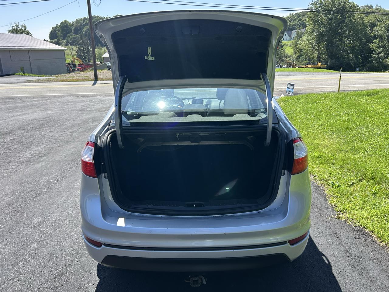 Ford Fiesta 4dr Sdn SE 2016
