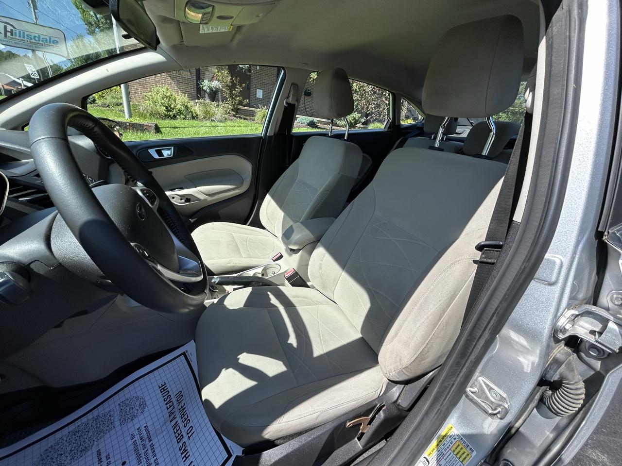 Ford Fiesta 4dr Sdn SE 2016