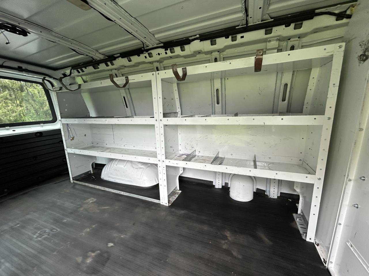 Chevrolet Express Cargo Van RWD 2500 135" 2020