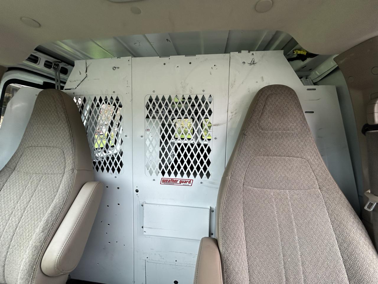 Chevrolet Express Cargo Van RWD 2500 135" 2020