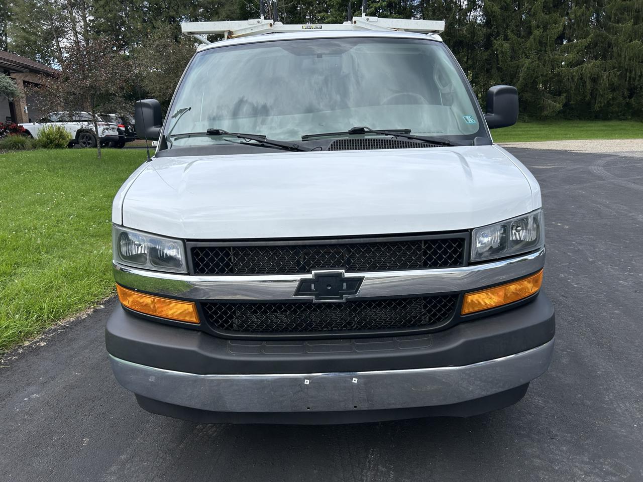 Chevrolet Express Cargo Van RWD 2500 135" 2019