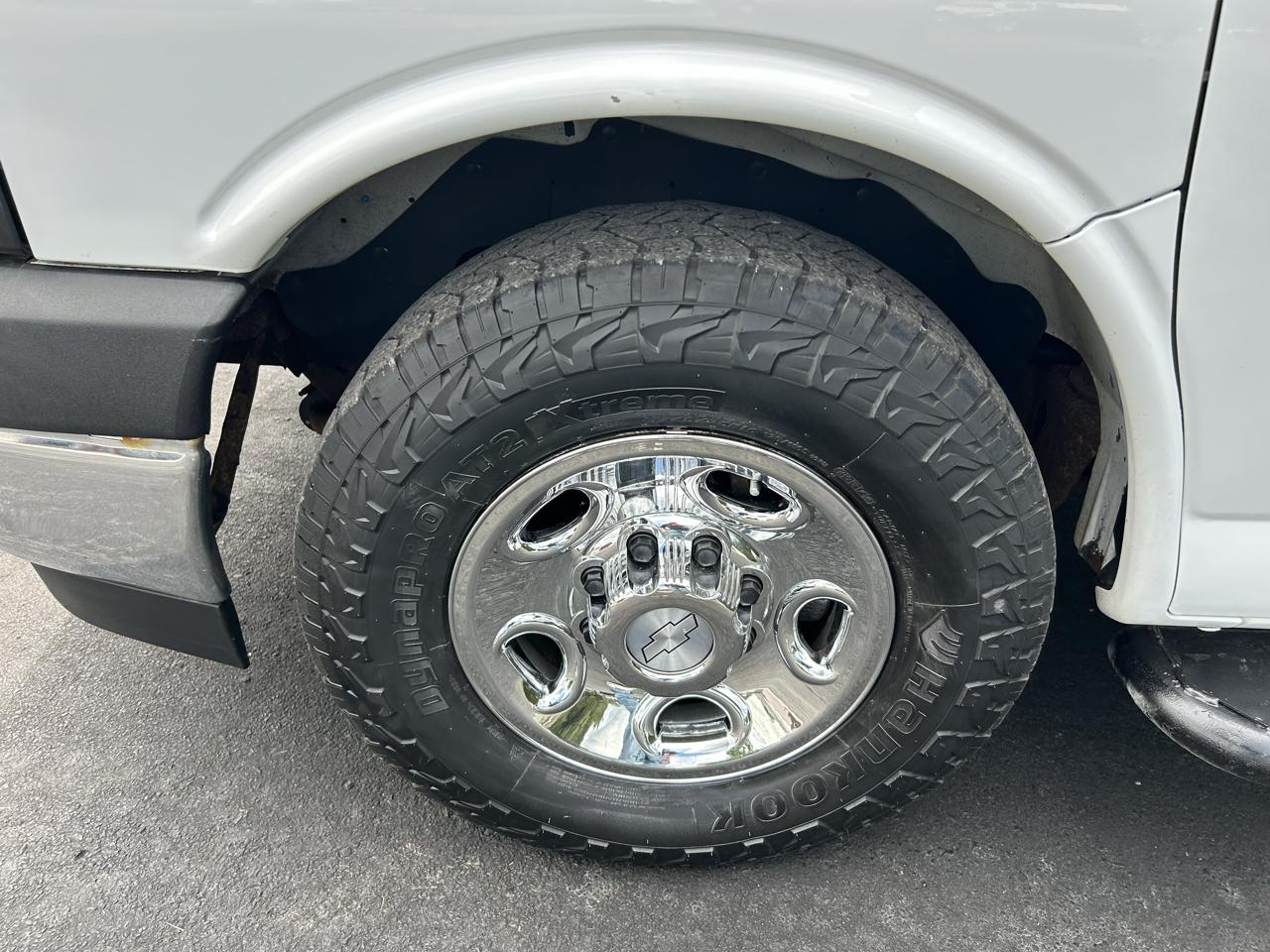 Chevrolet Express Cargo Van RWD 2500 135" 2019