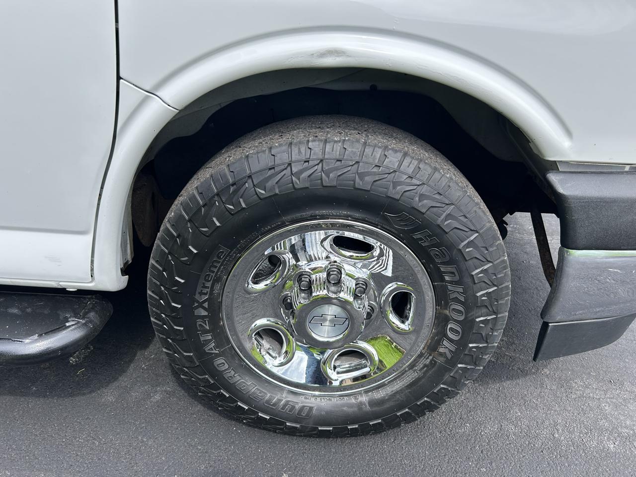 Chevrolet Express Cargo Van RWD 2500 135" 2019