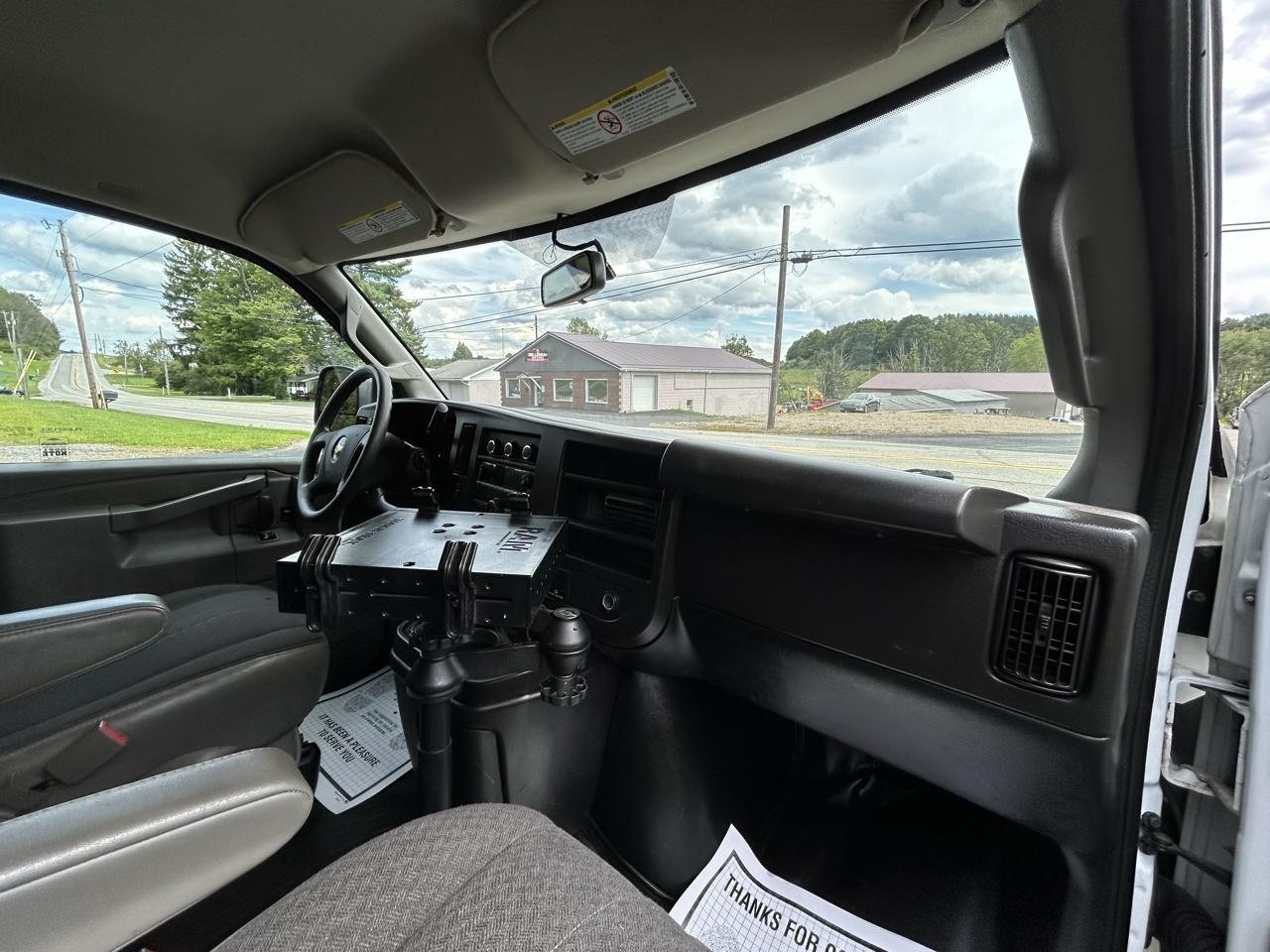 Chevrolet Express Cargo Van RWD 2500 135" 2019