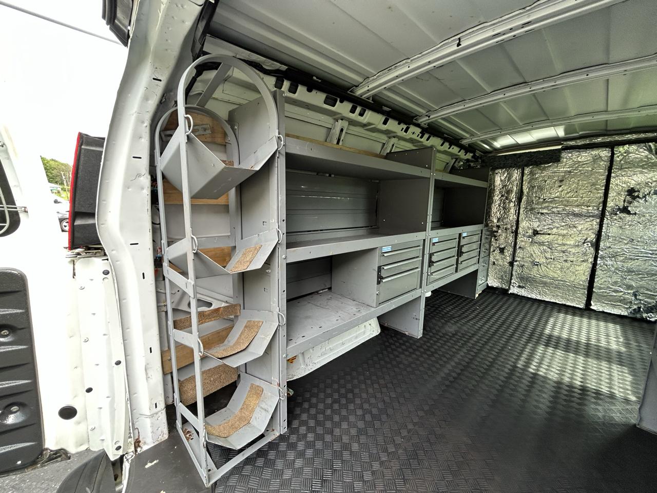 Chevrolet Express Cargo Van RWD 2500 135" 2019