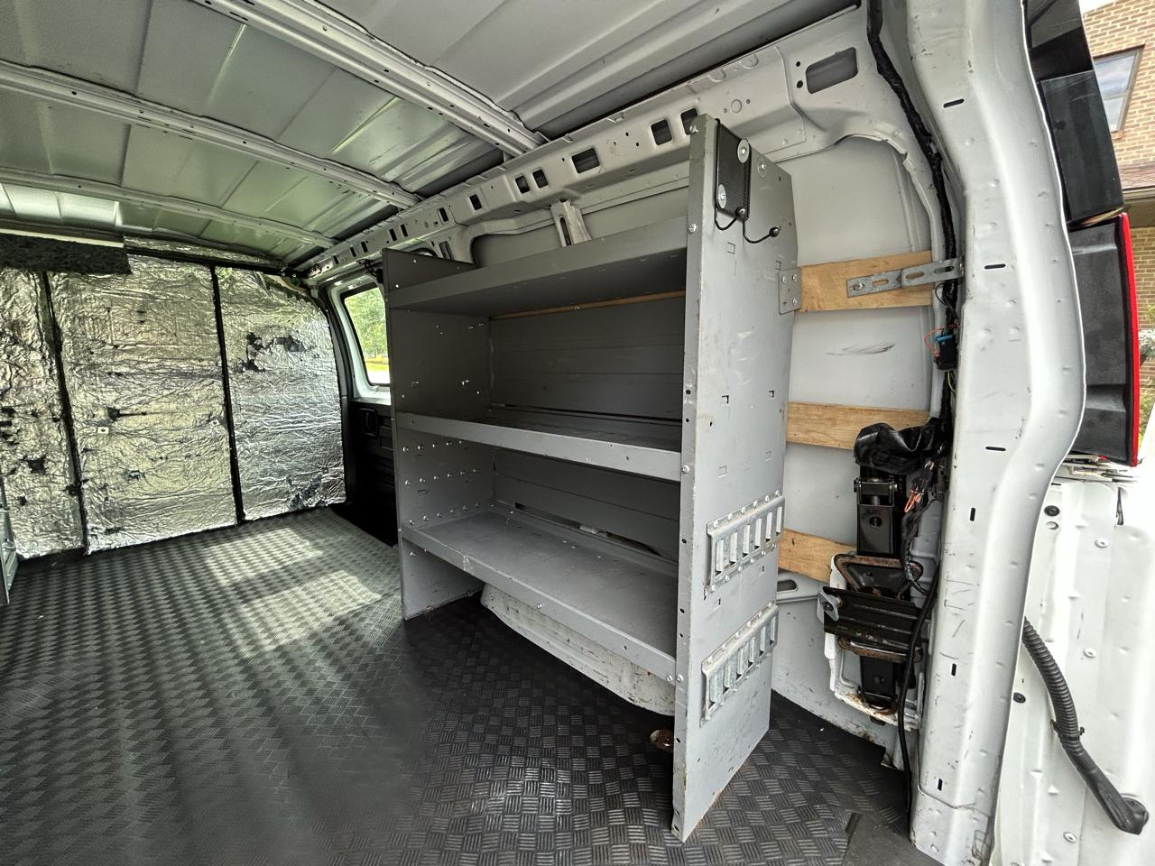Chevrolet Express Cargo Van RWD 2500 135" 2019