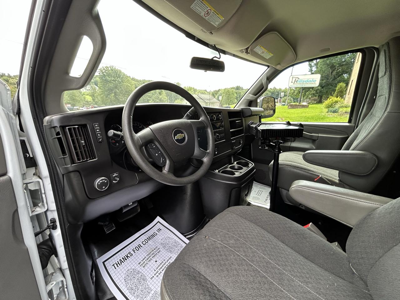 Chevrolet Express Cargo Van RWD 2500 135" 2019