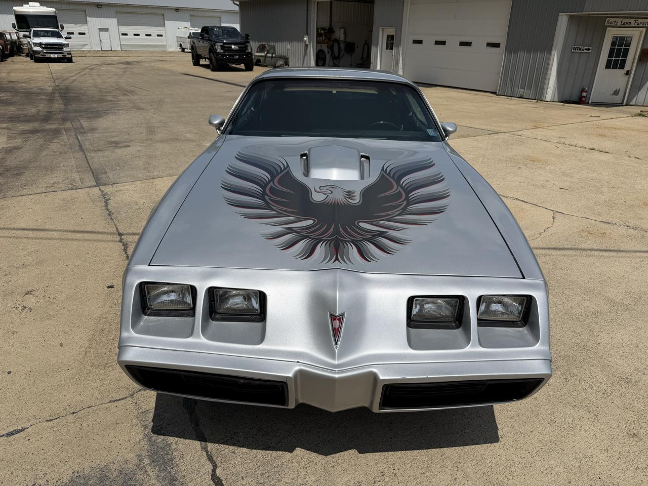 Pontiac Firebird 2dr Coupe Trans Am 1981
