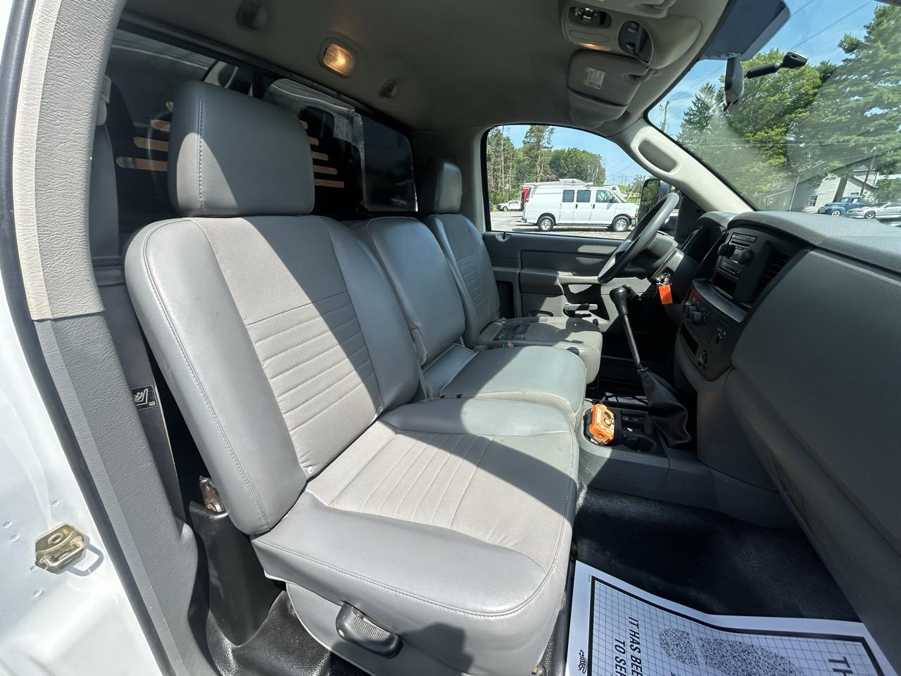 Dodge Ram 3500 2WD Reg Cab 60" CA 143.5" WB 2007