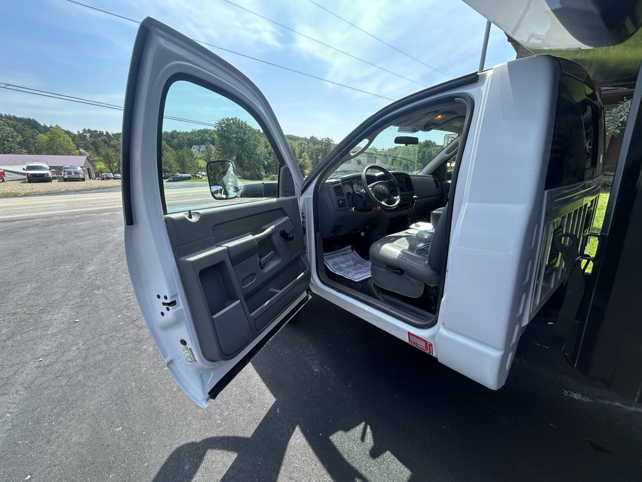 Dodge Ram 3500 2WD Reg Cab 60" CA 143.5" WB 2007