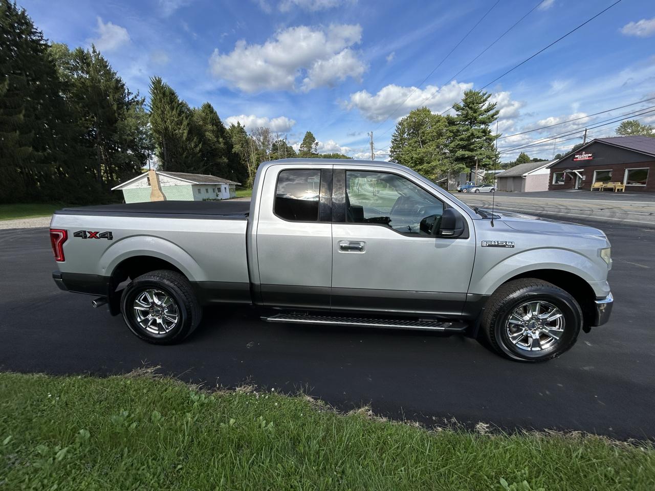 Ford F-150 4WD SuperCab 145" XLT 2015