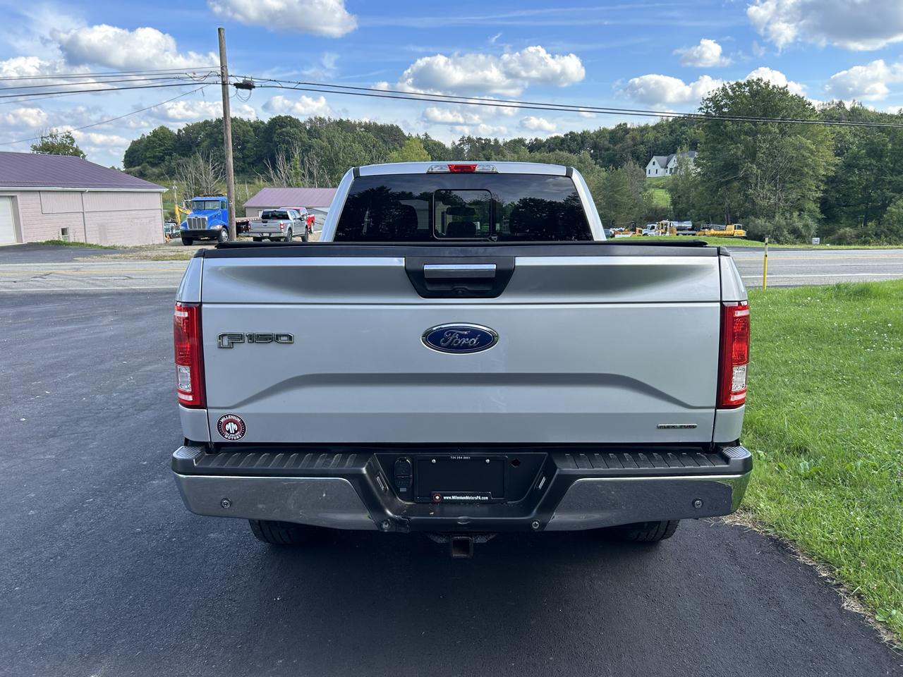 Ford F-150 4WD SuperCab 145" XLT 2015