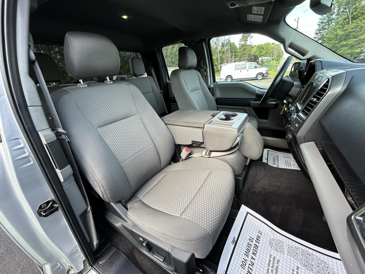 Ford F-150 4WD SuperCab 145" XLT 2015