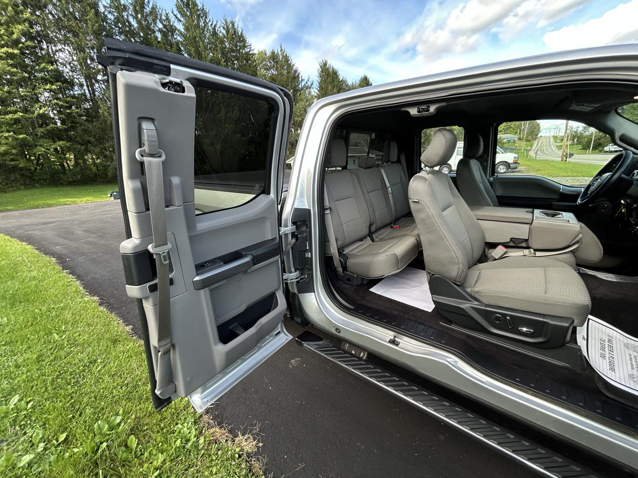 Ford F-150 4WD SuperCab 145" XLT 2015