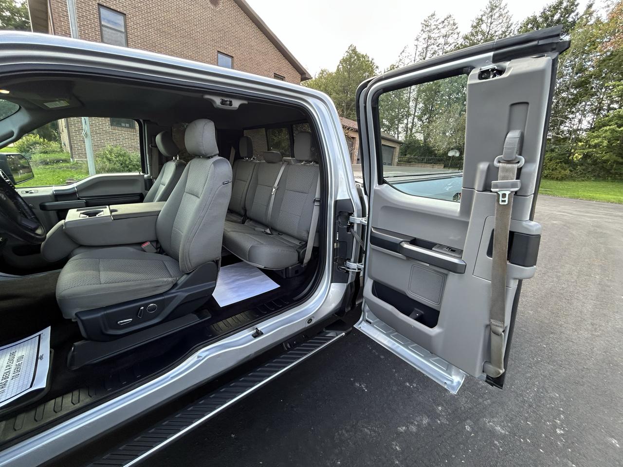 Ford F-150 4WD SuperCab 145" XLT 2015